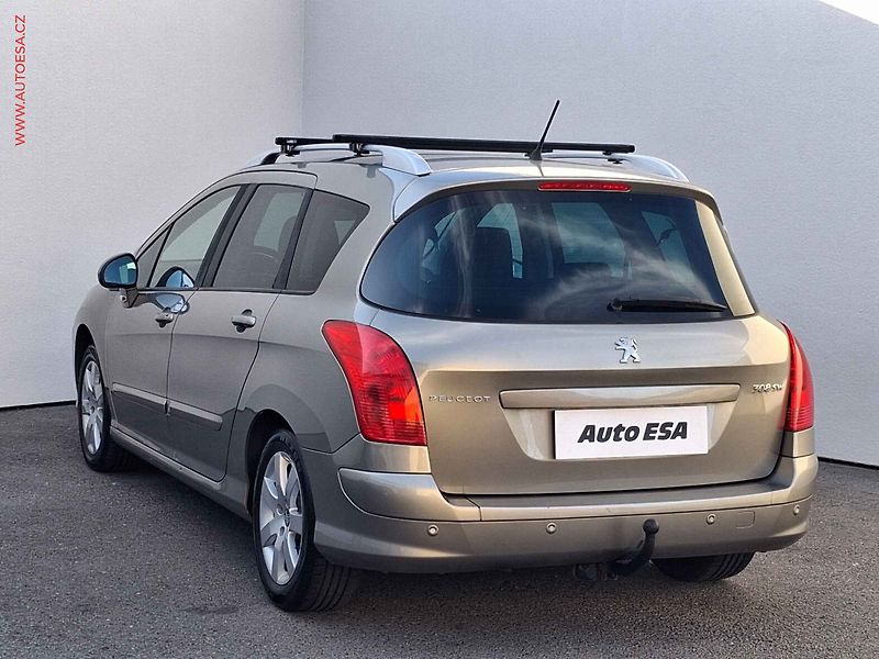 Peugeot 308 (2013) 1.6 HDI, 2.maj,ČR, AC, panor. - fotka 6 z 15