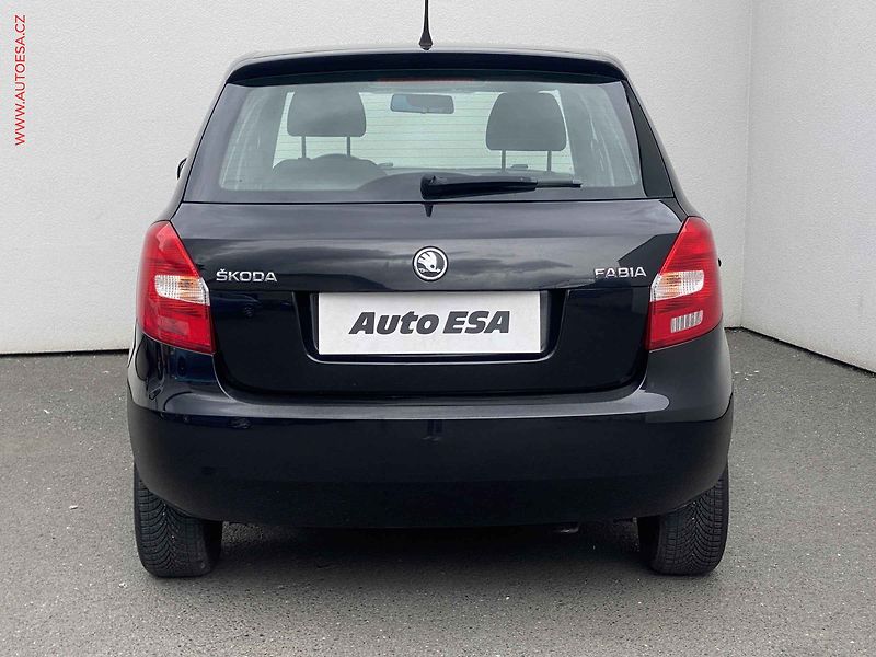 Škoda Fabia (2014) 1.2 TSi, Active, AC - fotka 5 z 14