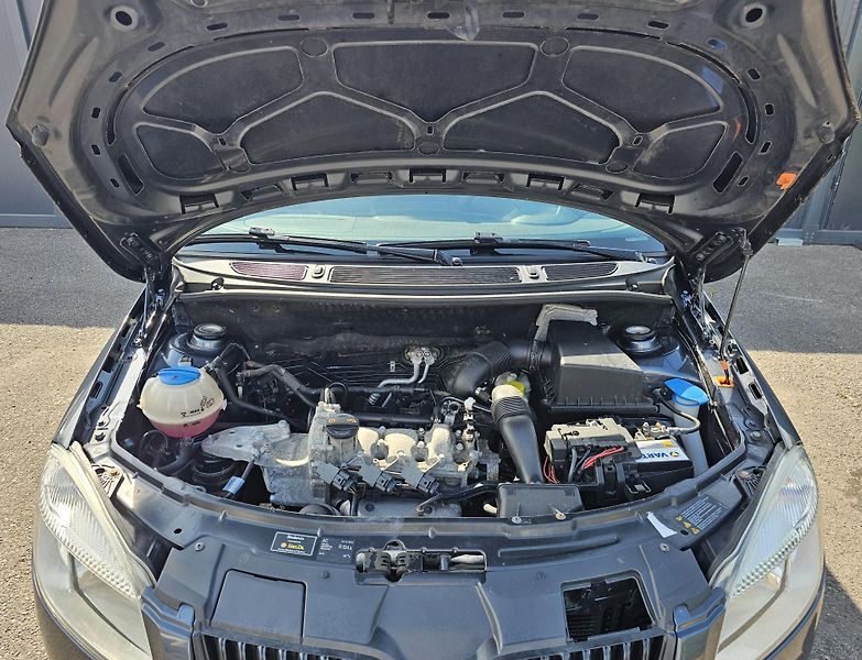 Škoda Fabia 1.2 44kW, KLIMA, REZERVACE - fotka 27 z 27