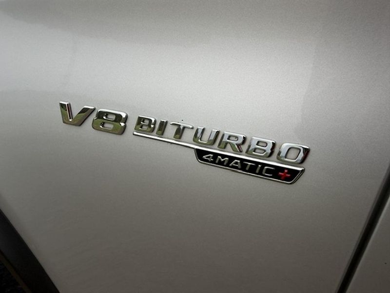Mercedes-Benz GLC AMG GLC 63S 4MATIC+ V8 BITURBO - fotka 12 z 46