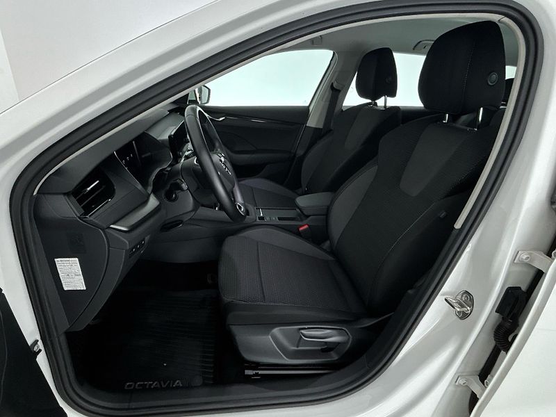 Škoda Octavia Ambition - fotka 7 z 25