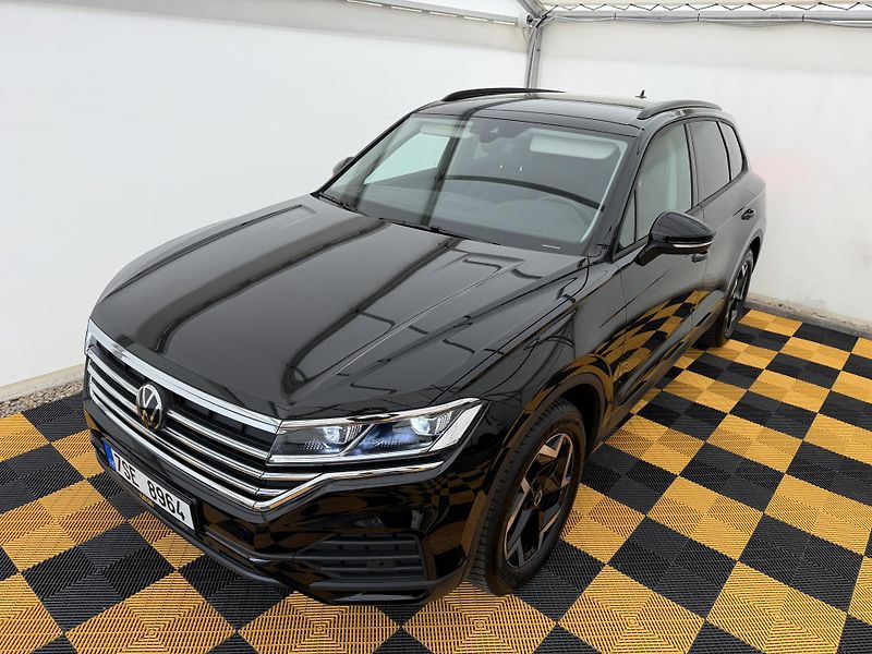 Volkswagen Touareg 3.0Tdi*1-MAJ*DPH*REZERVACE* - fotografie inzerátu