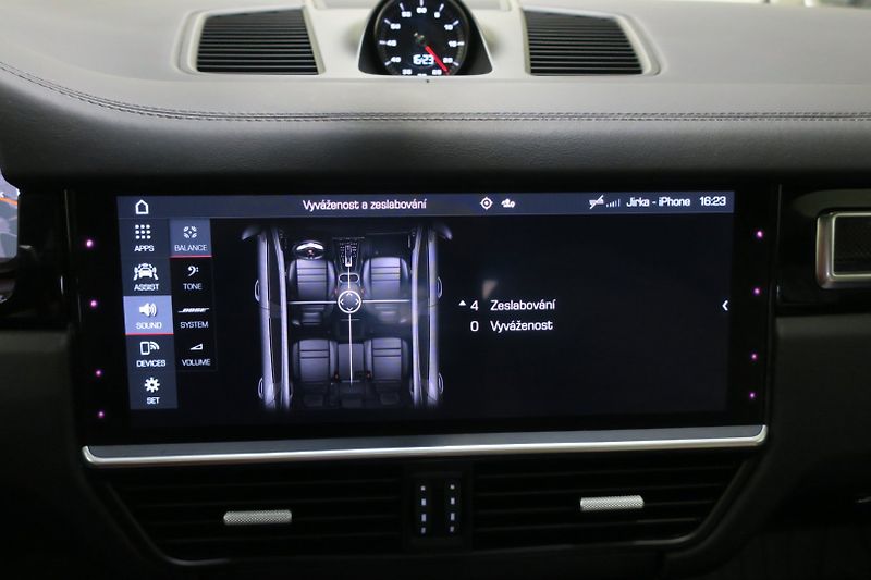 Porsche Cayenne (2019) Coupe 3.0 V6 Tiptronic Vzduch - fotka 29 z 42