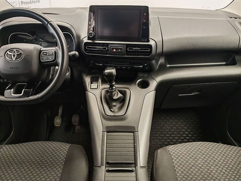 Toyota ProAce City Verso - fotka 10 z 33