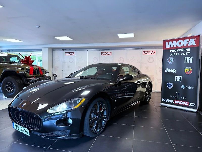 Maserati GranTurismo (2009) 4,7 V8 S F1 440k MC paket - fotka 3 z 20