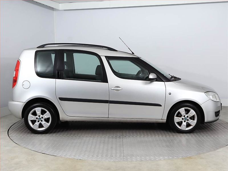 Škoda Roomster (2006) 1.4 16V, Serv.kniha, Tažné - fotka 6 z 12