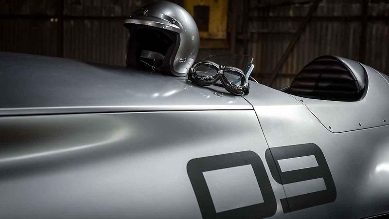 Infiniti Prototype 9.