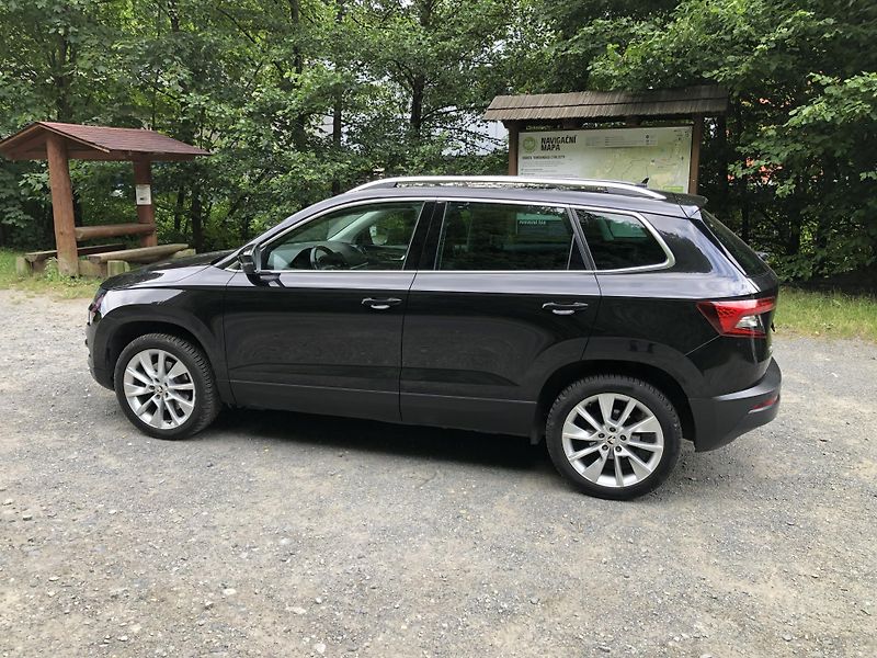 Škoda Karoq (2018) 1.5 TSI DSG STYLE - 140 000KM - fotka 9 z 18