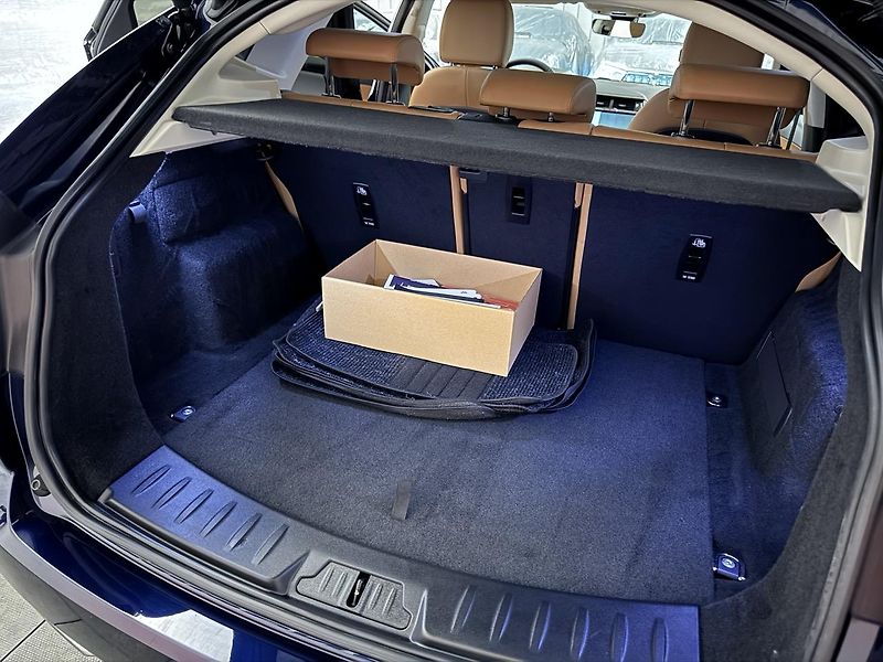 Jaguar E-Pace (2021) 2.0D,4WD,FACELIFT,ZÁRUKA - fotka 35 z 56