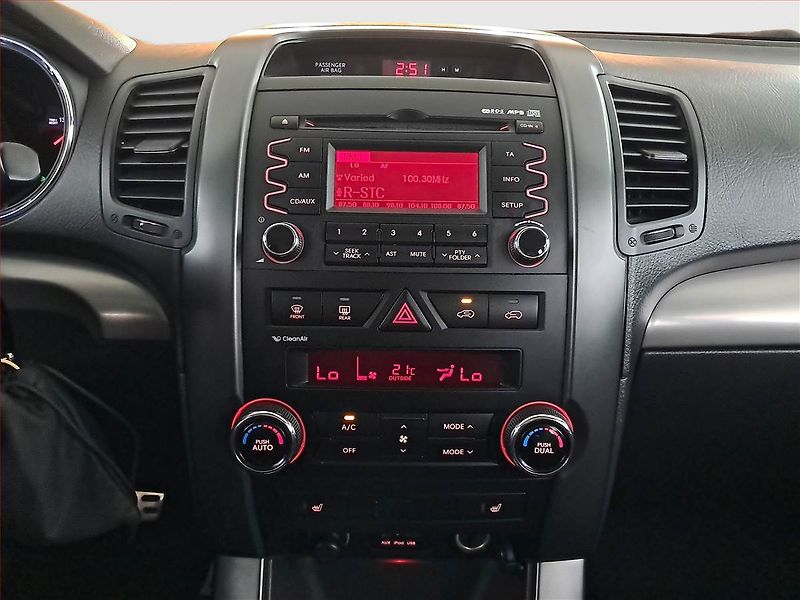 Kia Sorento (2010) 2.2 CRDi, 4X4, Automat - fotka 12 z 21