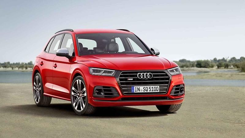 Audi předalo nové vozy fotbalistům Realu Madrid.