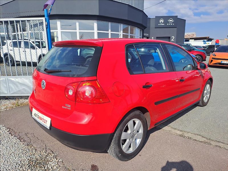 Volkswagen Golf 1,9 TDI 4 MOTION - fotka 3 z 14