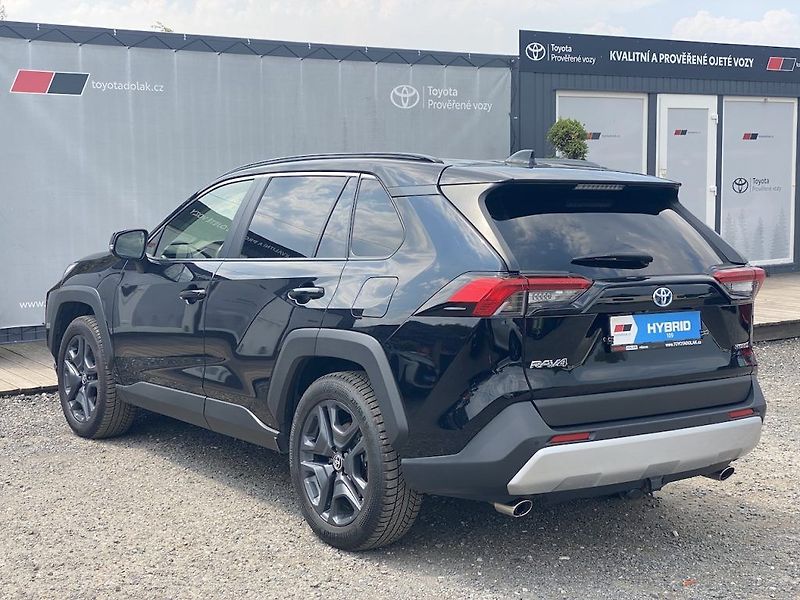 Toyota RAV4 2.5HEV, ČR-1m, Adventure, 4x4 - fotka 5 z 16