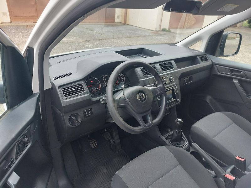 Volkswagen Caddy (2016) 2,0 Tdi 75kw 5 míst MAXI - fotka 11 z 17