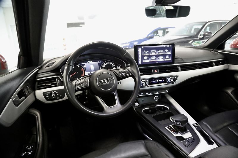 Audi A4 Avant (2020) 40 TDI LED NAVI TAŽNÉ  - fotka 25 z 25