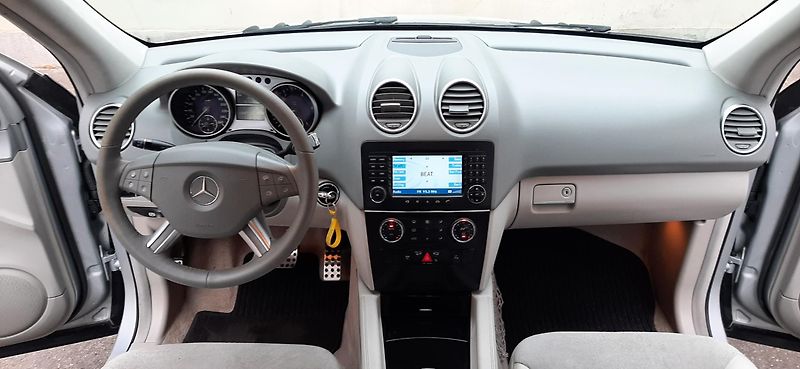 Mercedes-Benz Třídy M (2007) M320CDI 4M NAVI-KUŽE-ALCANTARA - fotka 30 z 42