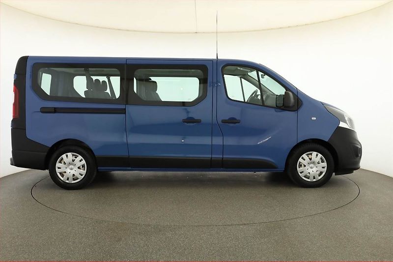 Opel Vivaro (2019) 1.6 BiCDTI, Bus, 9Míst, ČR - fotka 6 z 15