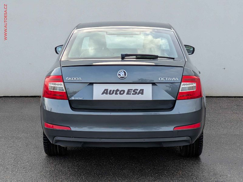 Škoda Octavia (2015) 1.8TSi, ČR, Elegance, DSG - fotka 5 z 13