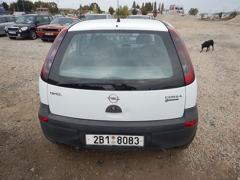 Opel Corsa 1.0 i 43 kw - fotka 7 z 12