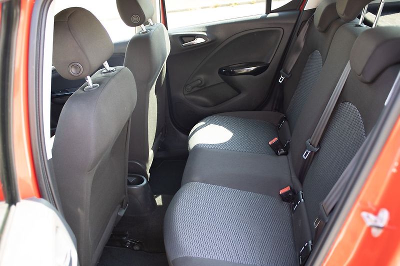 Opel Corsa Pravidelně servisované, velice - fotka 28 z 30