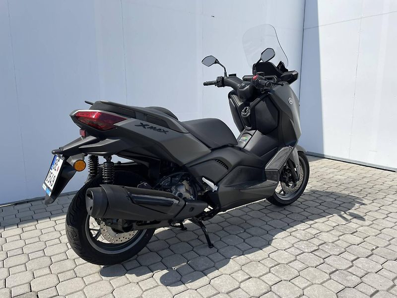Yamaha (2026) XMAX 300 EU5+ - fotka 3 z 11