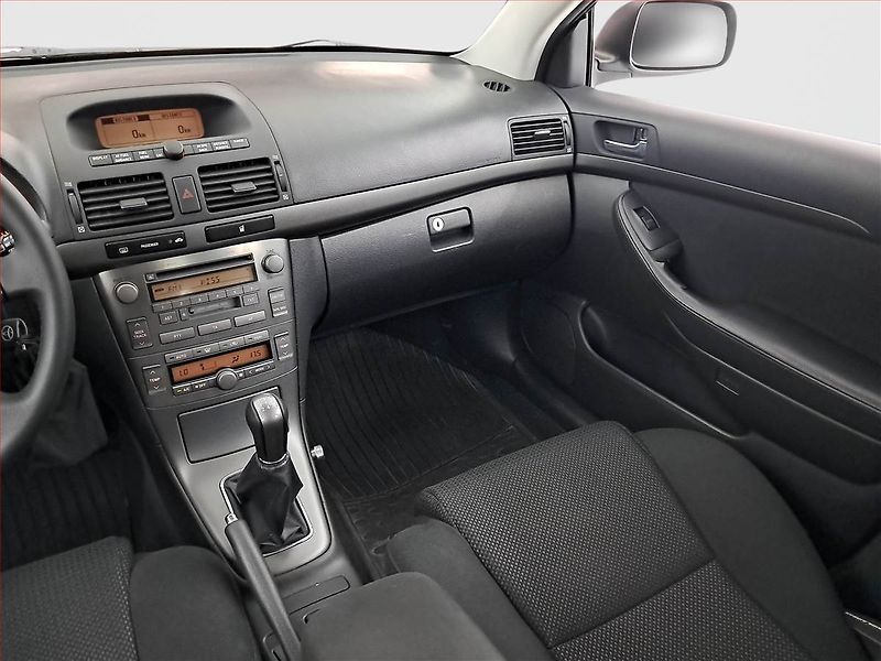 Toyota Avensis (2003) 1.8 VVT-i, po STK, servisované - fotka 8 z 18