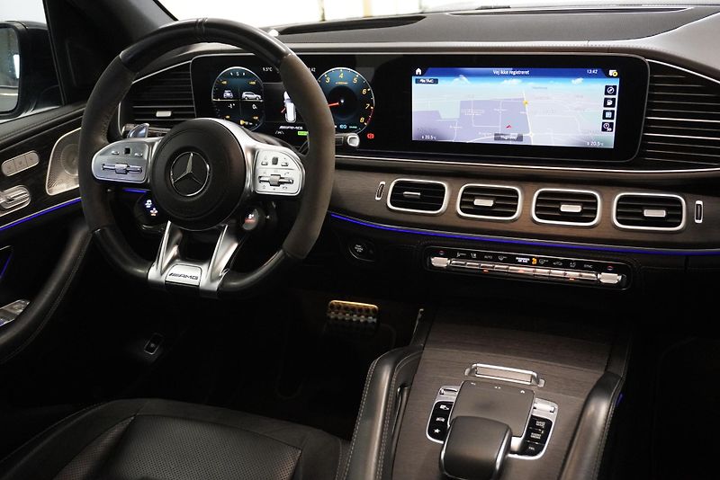 Mercedes-Benz GLS 63 AMG FULL OPTIONS - fotka 32 z 50