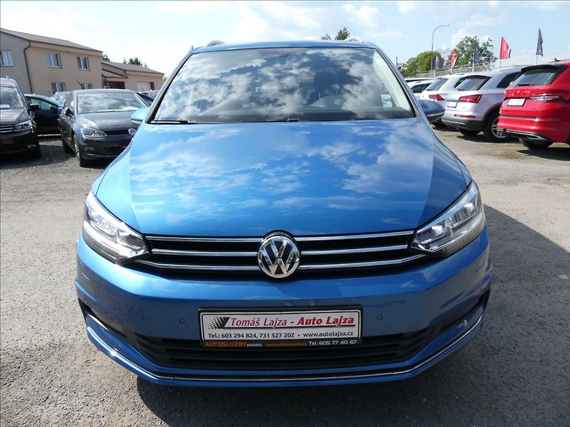Volkswagen Touran 1,4 TSi 110kW DSG,LED,serviska - fotka 2 z 49