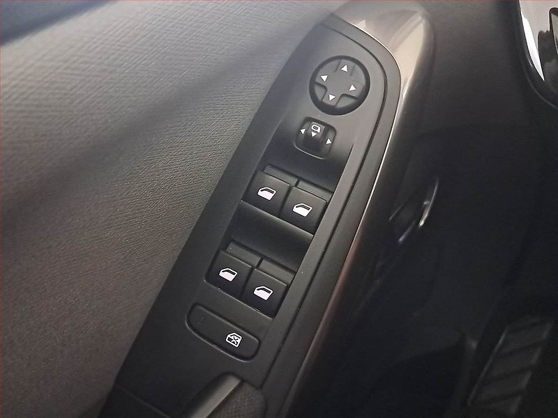 Citroën C4 Picasso (2018) 1.6 BlueHDi, Serv.kniha, Kůže - fotka 16 z 20