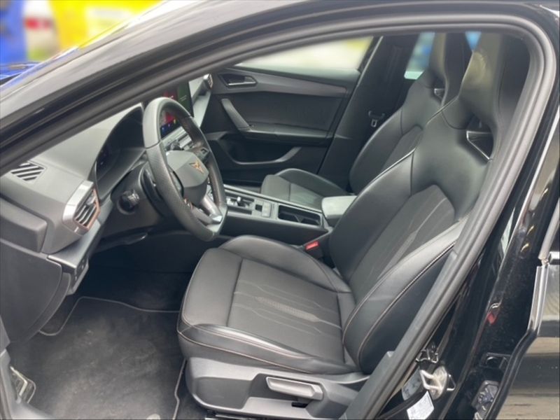 Cupra Leon 2,0 TSI 4WD AT - fotka 7 z 11