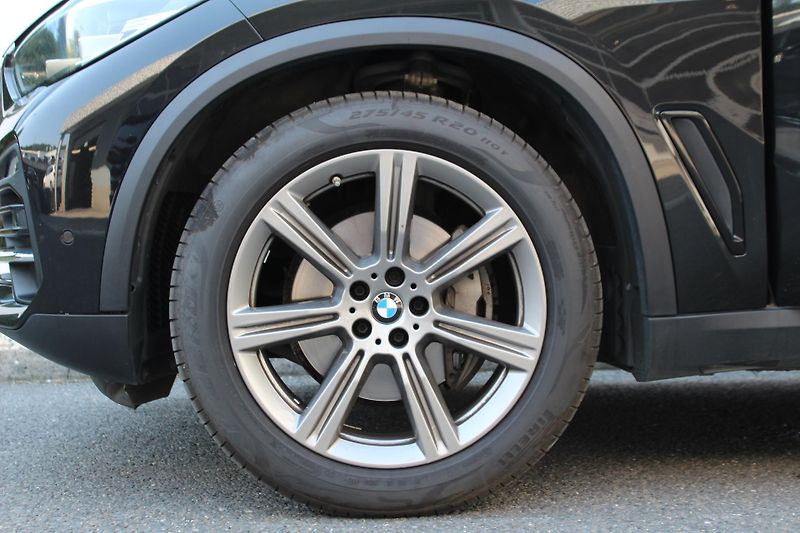 BMW X5 xDrive30d - fotka 6 z 26