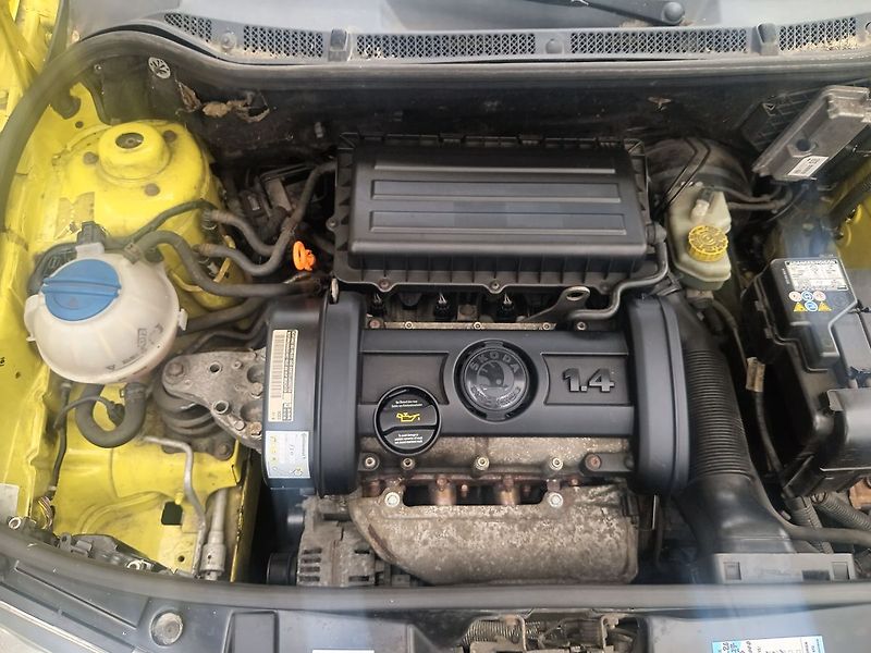 Škoda Fabia 1.4 16V  Classic Cool - fotka 16 z 25