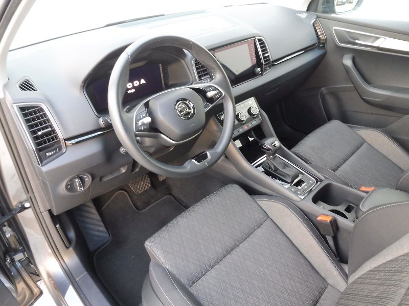 Škoda Karoq (2024) Top Selection 2,0 TDI 110kW DS - fotka 6 z 30