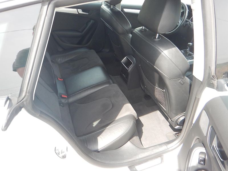 Audi A5 2.0 TDI, MANUÁL, DIGIKLIMA - fotka 12 z 29