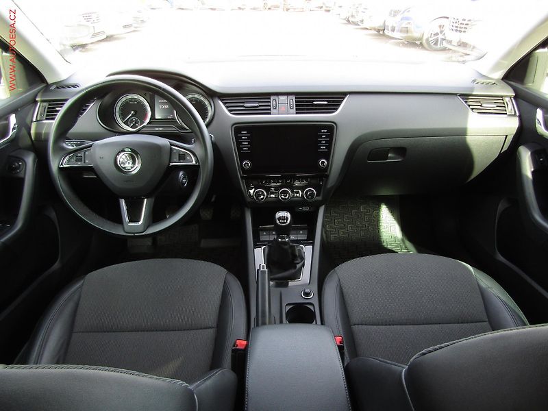Škoda Octavia (2019) 1.6TDi 4x4, 1.maj,ČR, Style - fotka 8 z 17