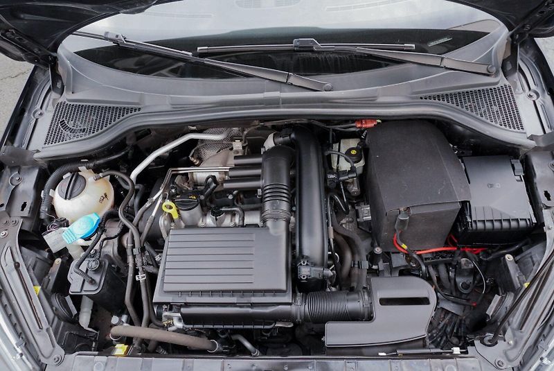 Škoda Yeti (2016) 1.2 TSi AUTOMAT - fotka 31 z 31