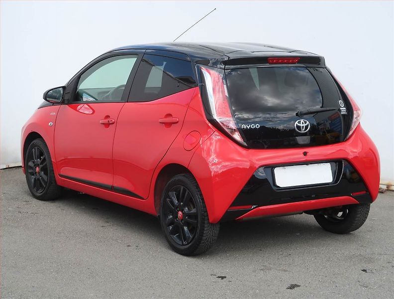 Toyota Aygo (2018) 1.0 VVT-i, Automat, ČR,1.maj - fotka 4 z 18