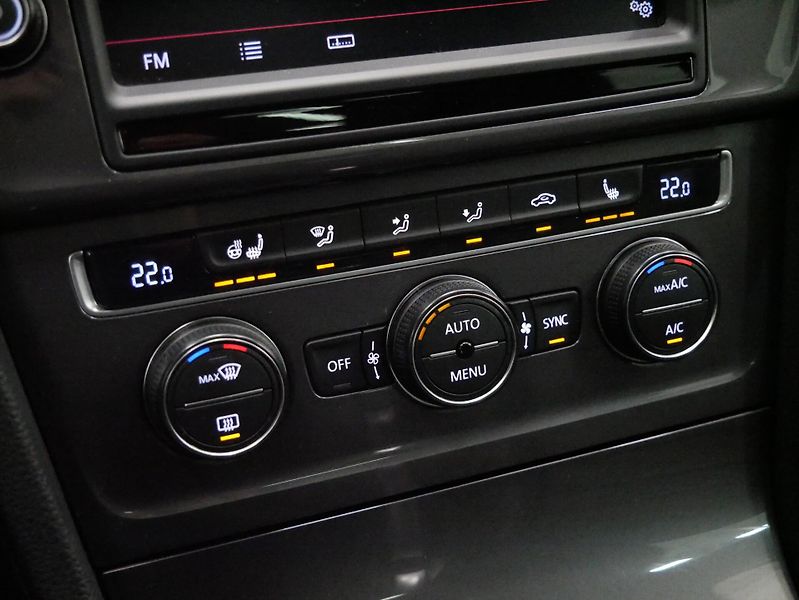 Volkswagen Golf - fotka 25 z 35