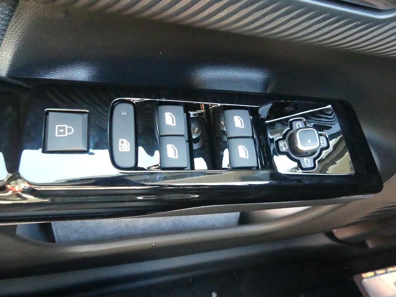 Citroën C5 Aircross (2026) MAX Plug-in Hybrid 195  - fotka 20 z 27