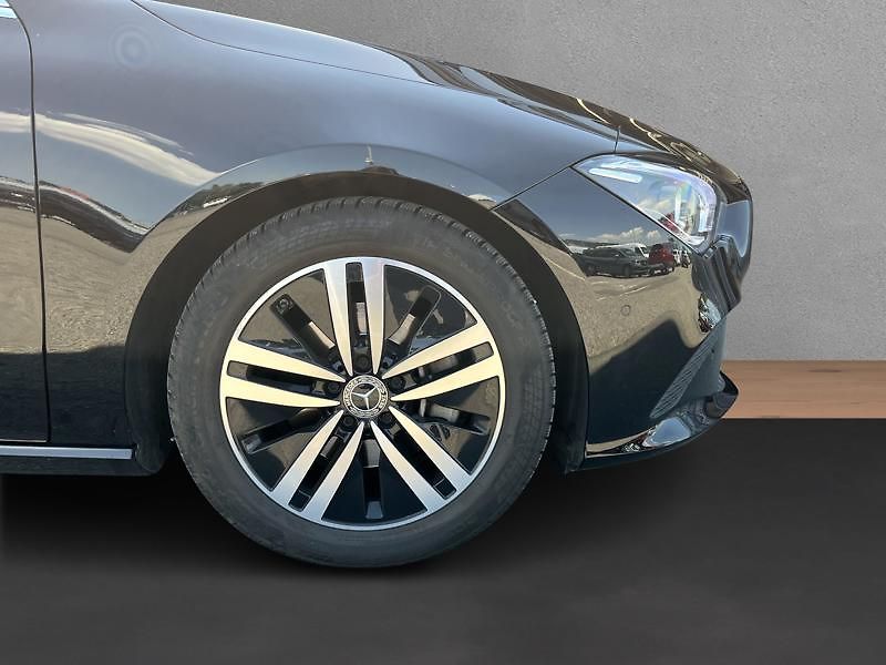 Mercedes-Benz CLA Třída 200 kupé - fotka 9 z 21