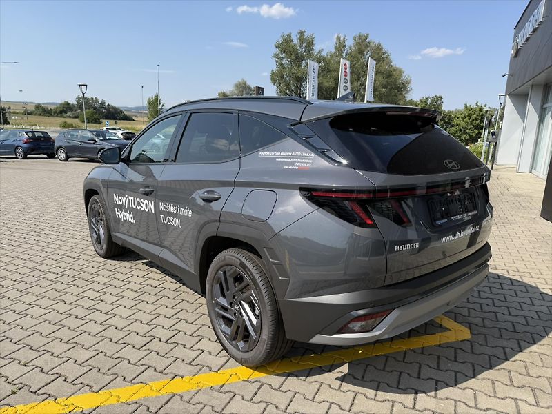 Hyundai Tucson (2026) 1,6 T-GDI HEV 4×4 AT 176 kW  G - fotka 3 z 12