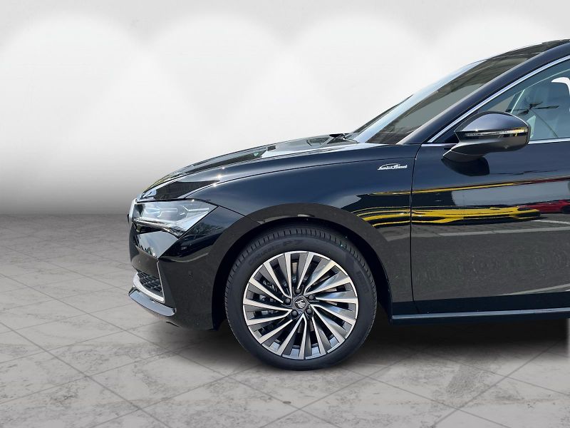 Škoda Superb L&K 2.0TDI 142kW 4X4 A7A - fotka 10 z 27