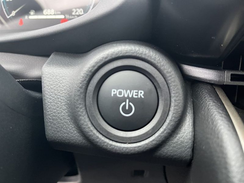Toyota C-HR 2.0L PHEV Executive - fotka 17 z 26