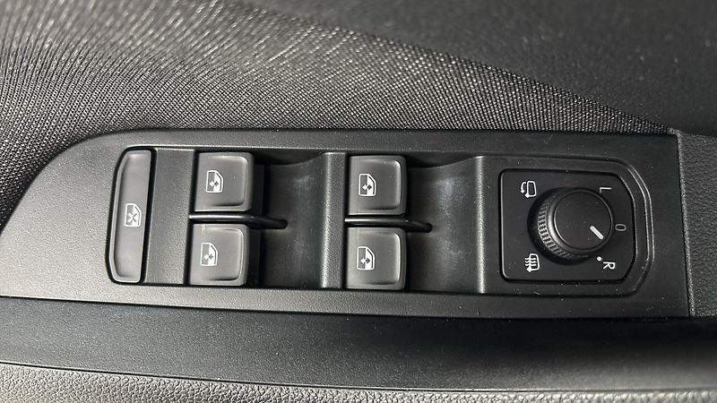 Škoda Kamiq 1.0 TSI DSG Style - fotka 20 z 24