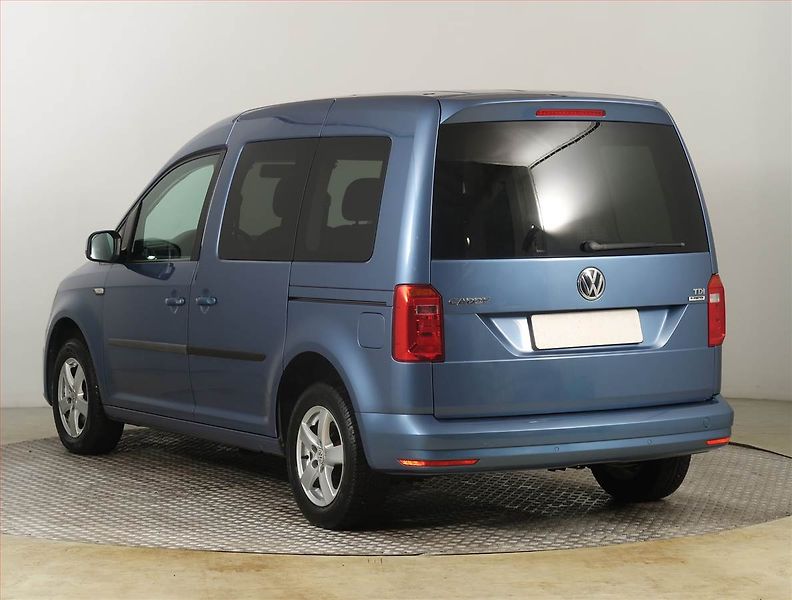 Volkswagen Caddy (2016) 2.0 TDI, 5Míst - fotka 4 z 24