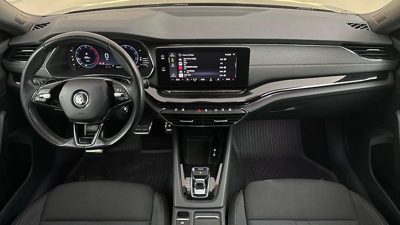 Škoda Octavia 2.0 TDI DSG 4x4 Style Combi - fotka 8 z 25