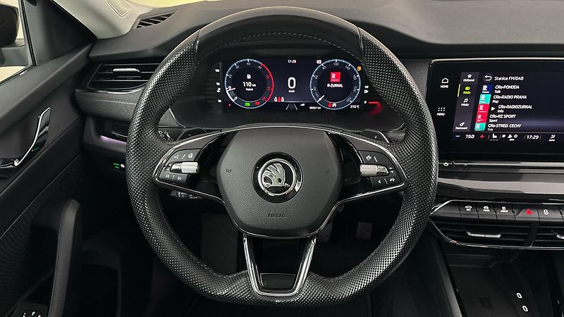 Škoda Octavia 2.0 TDI DSG 4x4 Style Combi - fotka 9 z 25
