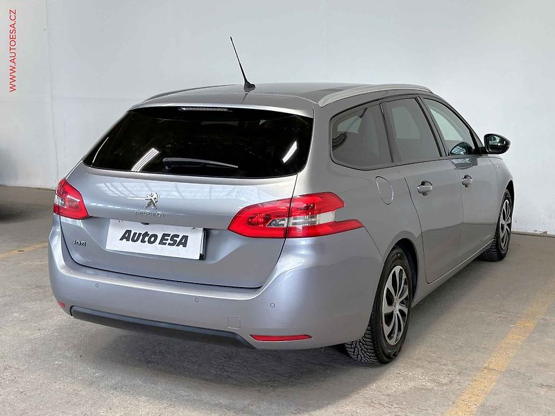 Peugeot 308 (2016) 1.2PT SW, ČR, AC, navi - fotka 4 z 16