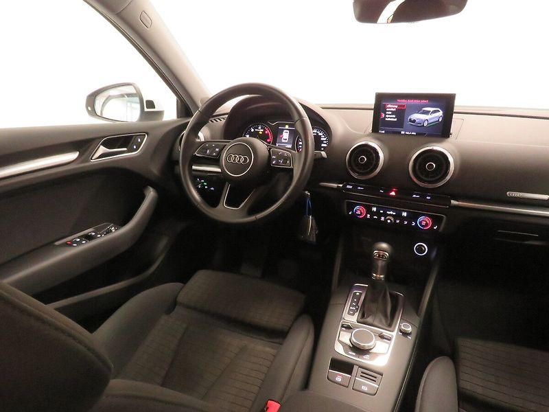 Audi A3 - fotka 15 z 23
