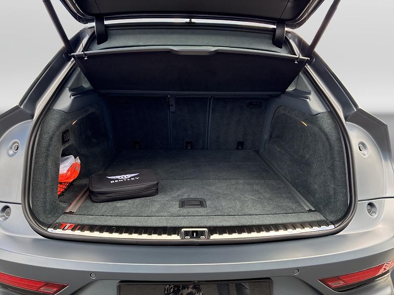 Bentley Bentayga (2026) Speed - fotka 14 z 14